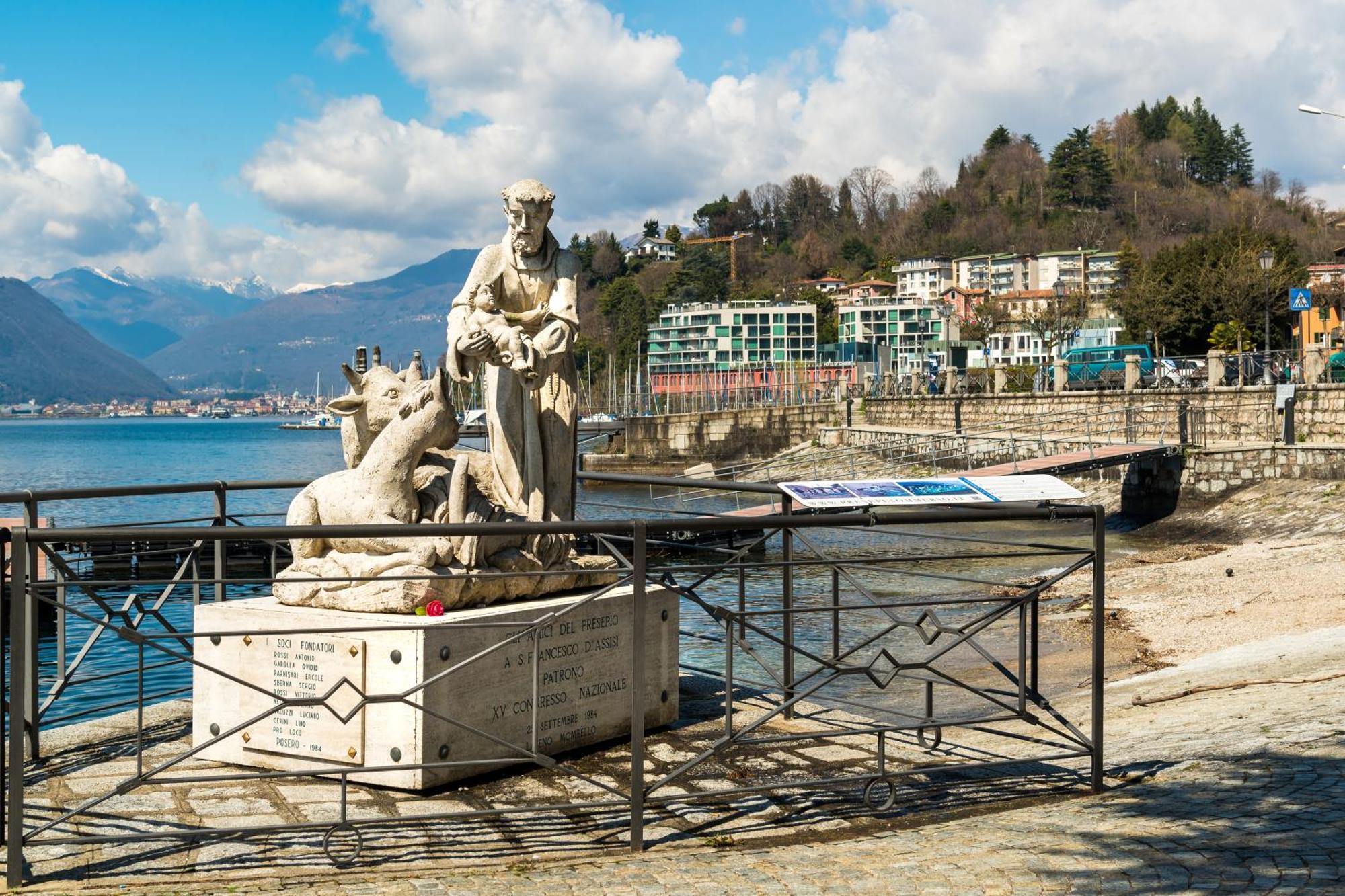 Appartamento Il Golfo Lake View - Happy Rentals Laveno-Mombello Exterior foto